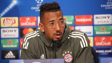 Boateng en rueda de prensa.