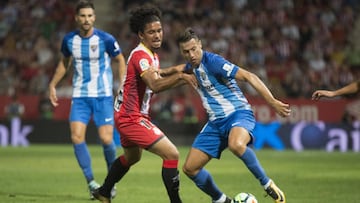 El jugador del Málaga, Jony Rodríguez, durante un partido.