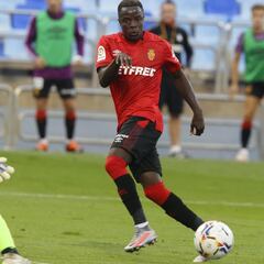 El Mallorca suma en 5 partidos más puntos lejos de la isla que en toda la campaña pasada