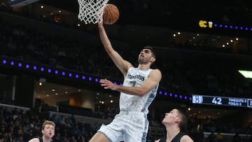 Santi Aldama pasa por el quirófano