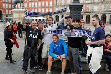 Tottenham supporters on the terraces of Madrid's Plaza Mayor in the hours leading up to the Real Madrid game.