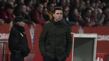 Alessio Lisci, entrenador del Mirandés, durante el choque frente al Racing de Ferrol.