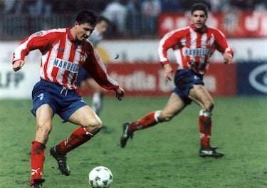 Ele jogou uma temporada no Atlético (1995-1996) e outra em Celta de Vigo (1998-1999).