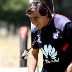 Gustavo Costas: "No sé nada de Jonathan Gómez a River Plate"