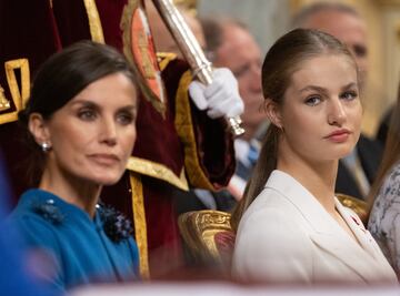 La Reina Letizia y la princesa Leonor durante el acto de jura de la Constitución ante las Cortes Generales.