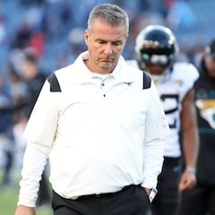 Former Jaguars' coach Urban Meyer apologizes to fans