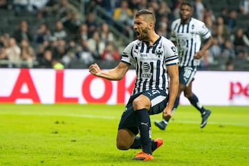 El defensor argentino de Rayados se erigió como el goleador de su equipo en la fase regular y se consolidó como el cobrador oficial de penales. Además de su olfato goleador, es indispensable en la defensa del equipo regio y será clave para evitar los ataques de Julio Furch, Jonathan Rodríguez y compañía.
