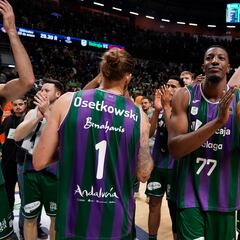 El Unicaja rebaña al Valencia el liderato