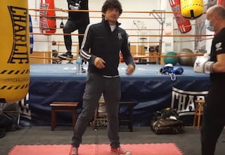 Paso lateral a pie cruzado