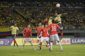 Colombia clasificó como segunda del grupo A con 7 puntos, producto de dos victorias, un empate y una derrota. Los dirigidos por Arturo Reyes jugarán su primer partido del cuadrangular final ante Brasil en el estadio Alfonso López de Bucaramanga. 