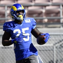 Reporte: Sony Michel firmará con los Miami Dolphins