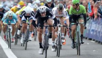 Tom Boonen se impone a Andre Greipel y a Theo Bos.