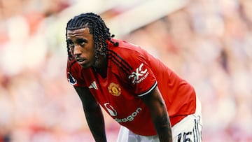 El joven y talentoso futbolista francés se ha ganado el reconocimiento como uno de los defensas centrales con mayor proyección en el fútbol mundial. Destaca por su solidez defensiva, inteligencia táctica y notable habilidad para manejar el balón. En julio de 2024, fue fichado por el Manchester United, lo que lo convirtió en uno de los defensores jóvenes más caros de la historia.