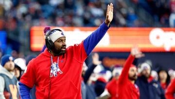 FOXBOROUGH, MASSACHUSETTS - DECEMBER 01: Head coach Jerod Mayo of the New England Patriots looks on during the second half of a game against the Indianapolis Colts at Gillette Stadium on December 01, 2024 in Foxborough, Massachusetts. Winslow Townson/Getty Images/AFP (Photo by Winslow Townson / GETTY IMAGES NORTH AMERICA / Getty Images via AFP)