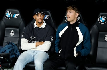 Mbappé tiene un dedo roto