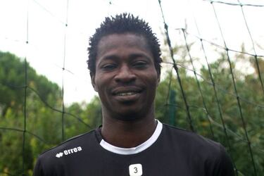 Player dies of "massive heart attack" in French Cup tie