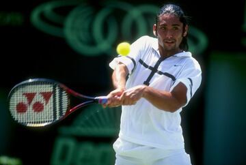 Al año siguiente de la heroicidad de Muster, llegó la de Marcelo Ríos. Tras coronarse unos días antes en Indian Wells, el chileno acabó culminando el Sunshine Double, primer tenista no estadounidense en conseguirlo, al vencer en la final de Miami a André Agassí. El título llevaba un doble premio, pues le sirvió a Ríos para colocarse como número 1 del ranking mundial en detrimento de Sampras.