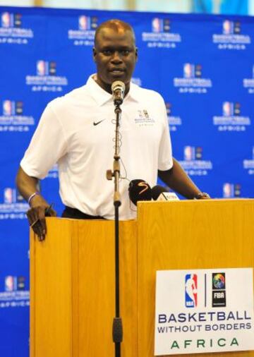 Amadou Fall, vicepresidente de la NBA.