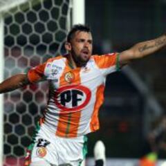 Donoso otra vez es letal y Cobresal palpita el título