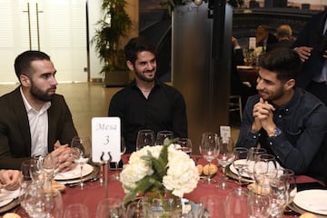 Real Madrid sat down for their traditional Christmas lunch at the Bernabéu today.
