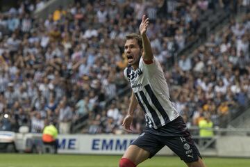 Basanta acumula ya varios torneos vestido de Rayado y continua mostrando lo que significa defender los colores de Monterrey.
