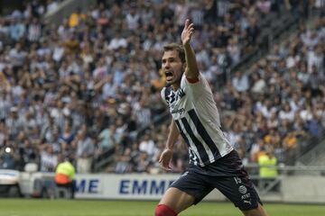 Basanta acumula ya varios torneos vestido de Rayado y continua mostrando lo que significa defender los colores de Monterrey. 