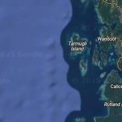 Intenta entrar en el lugar más remoto del mundo con una Coca-Cola y un coco y termina detenido