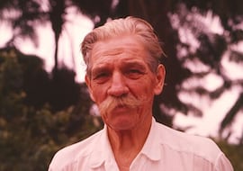 Albert Schweitzer, filósofo franco-alemán: “La felicidad es la única cosa que se multiplica cuando es compartida”