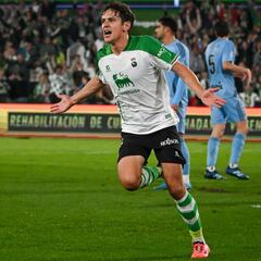 De extremo cumplidor a lateral diferencial, el resurgir de Sangalli