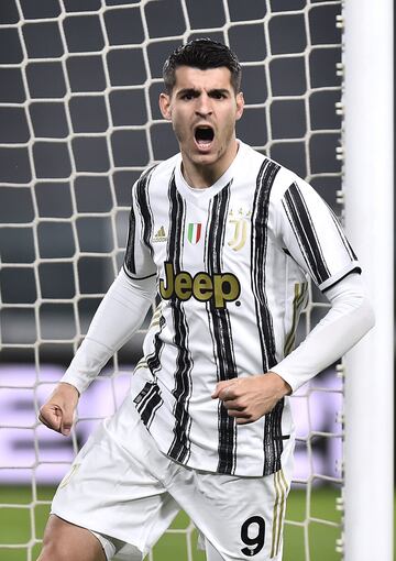 En su primera etapa en la Juventus cosquistó dos Series A, dos Copas de Italia y una Supercopa de Italia. 