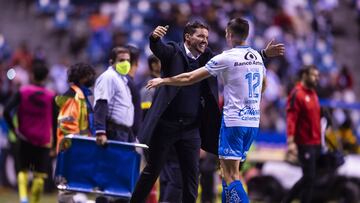 Niño que lloró con gol de Puebla conmovió a Nicolás Larcamón