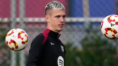 El lío del Barcelona con Dani Olmo lo fuera deja de la batalla de los TOTY de FC 25: todos los nominados y cómo votar