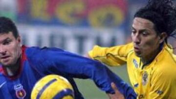 <b>SIN NIEVE.</B> Esta vez la nieve no apareció en Bucarest, pero el césped no estaba en las mejores condiciones.