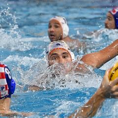 España rema a contracorriente en Croacia, pero se queda en la orilla