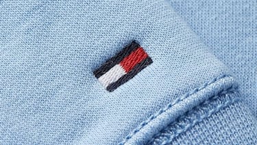 Ahorra hasta 43 euros en la sudadera de moda de Tommy Hilfiger