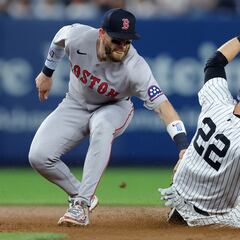 Trevor Story y Romy González brillan en triunfo de Red Sox sobre Yankees