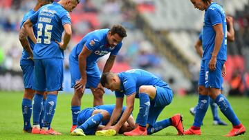 Alexis Pérez fue expulsado tras revisión del VAR