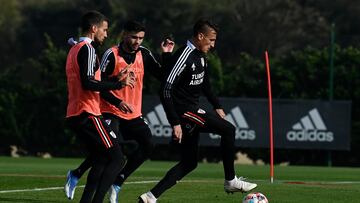 Un River disminuído se prepara para el debut