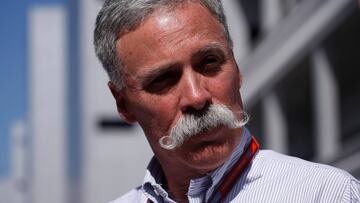 Chase Carey en el paddock de Rusia.