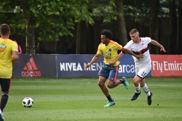 La Selección Colombia jugó un amistoso a puerta cerrada ante la Primavera del Genoa en Milanello, en el cual José Pékerman puso a prueba los esquemas y variantes que ha trabajado en los últimos días. James y Cristian Zapata, los ausentes. Otro que no tuvo acción fue José Fernando Cuadrado por decisión técnica.