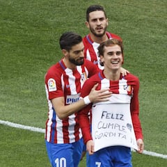 Griezmann dedica a su novia uno de sus goles ante el Valencia