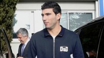 Reyes y Forlán serán baja en la Copa frente al Celta