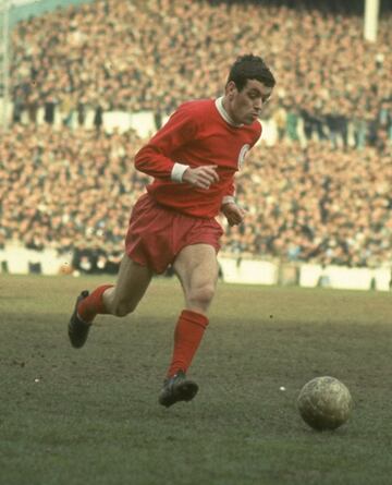 Es el jugador con más partidos en la historia del Liverpool: 857. Llegó al club cuando Shankly se convirtió en mánager. También podrían estar en esta posición de honor Stevie Heighway, inquilino de la banda derecha en los 80, y Billy Liddell, que estuvo en el club desde 1938 hasta 1961.