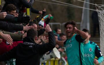 Abdon Prats, del Racing, tras marcar un gol en El Plantío de Burgos.