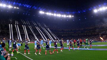 Soccer Football - Liga MX - Play Off - First Round - Monterrey v Pachuca - Estadio BBVA, Monterrey, Mexico - April 27, 2025 Monterrey players walk onto the pitch before the match REUTERS/Cristian De Marchena
