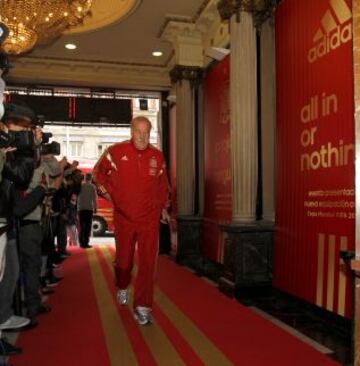 La nueva equipación de la Selección española, en imágenes