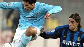 El nuevo delatero del Valencia, Bernardo Corradi, podría vérselas de nuevo con Fabio Cannavaro si este último ficha por el Real Madrid.