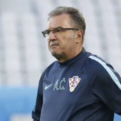 Ante Cacic: "¿Modric? El Madrid no nos ha dado consejos"
