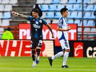 Santiago Homenchenko celebrates his goal 0-1 of Queretaro during the 9th round match between Pachuca and Queretaro as part of the Liga BBVA MX, Torneo Apertura 2025 at Hidalgo Stadium, on September 20, 2025 in Pachuca, Hidalgo, Mexico.
