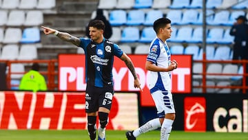 Santiago Homenchenko celebrates his goal 0-1 of Queretaro during the 9th round match between Pachuca and Queretaro as part of the Liga BBVA MX, Torneo Apertura 2025 at Hidalgo Stadium, on September 20, 2025 in Pachuca, Hidalgo, Mexico.